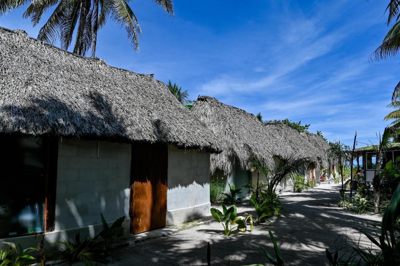 Casa Mate Beachfront Cabanas El Cuyo Exteriör bild