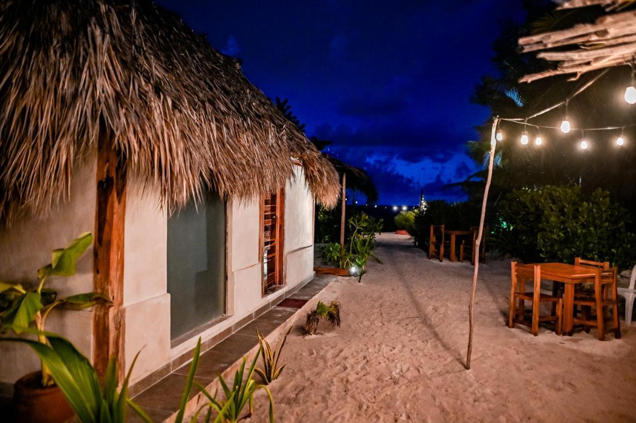 Casa Mate Beachfront Cabanas El Cuyo Exteriör bild
