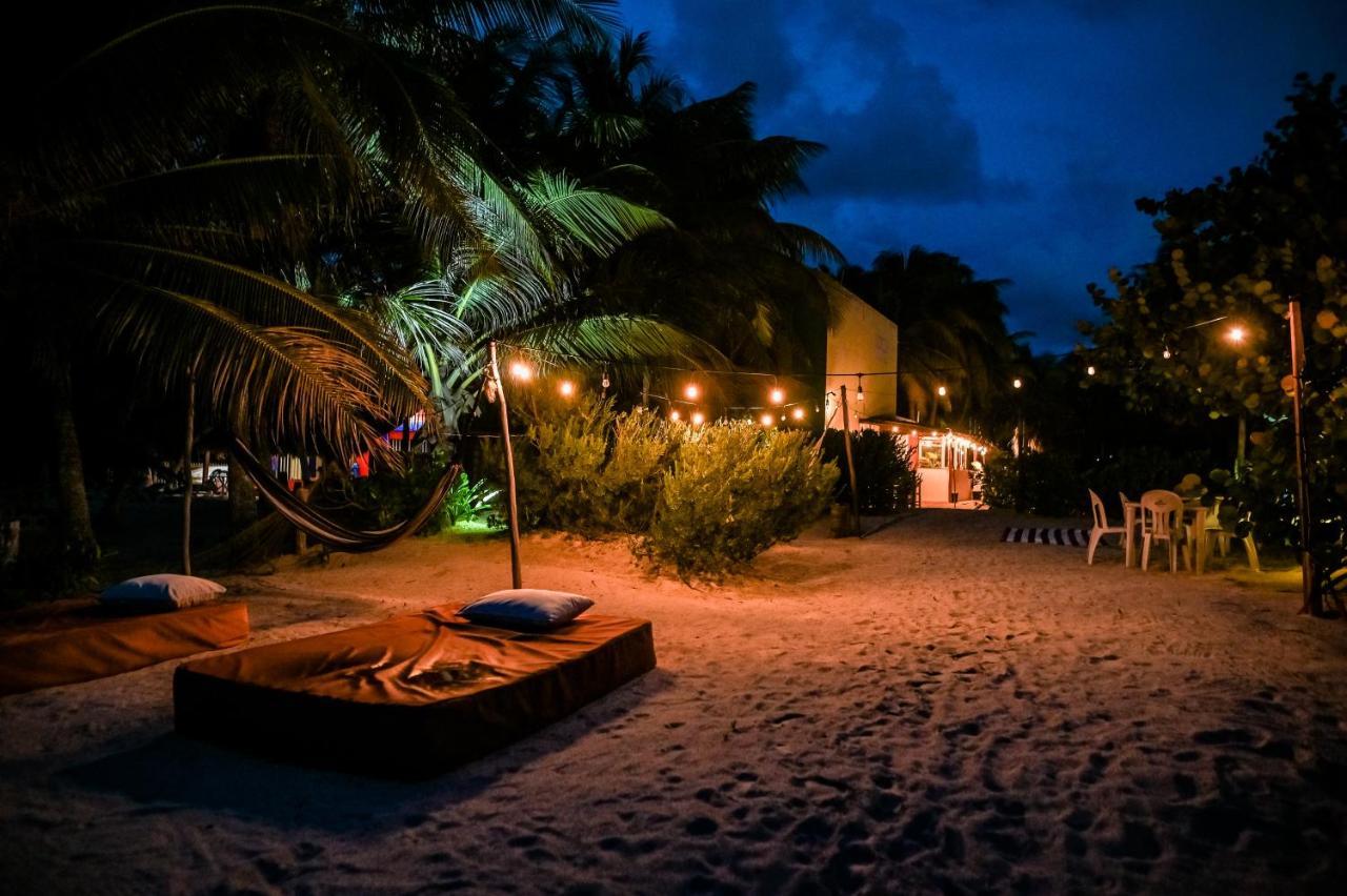 Casa Mate Beachfront Cabanas El Cuyo Exteriör bild