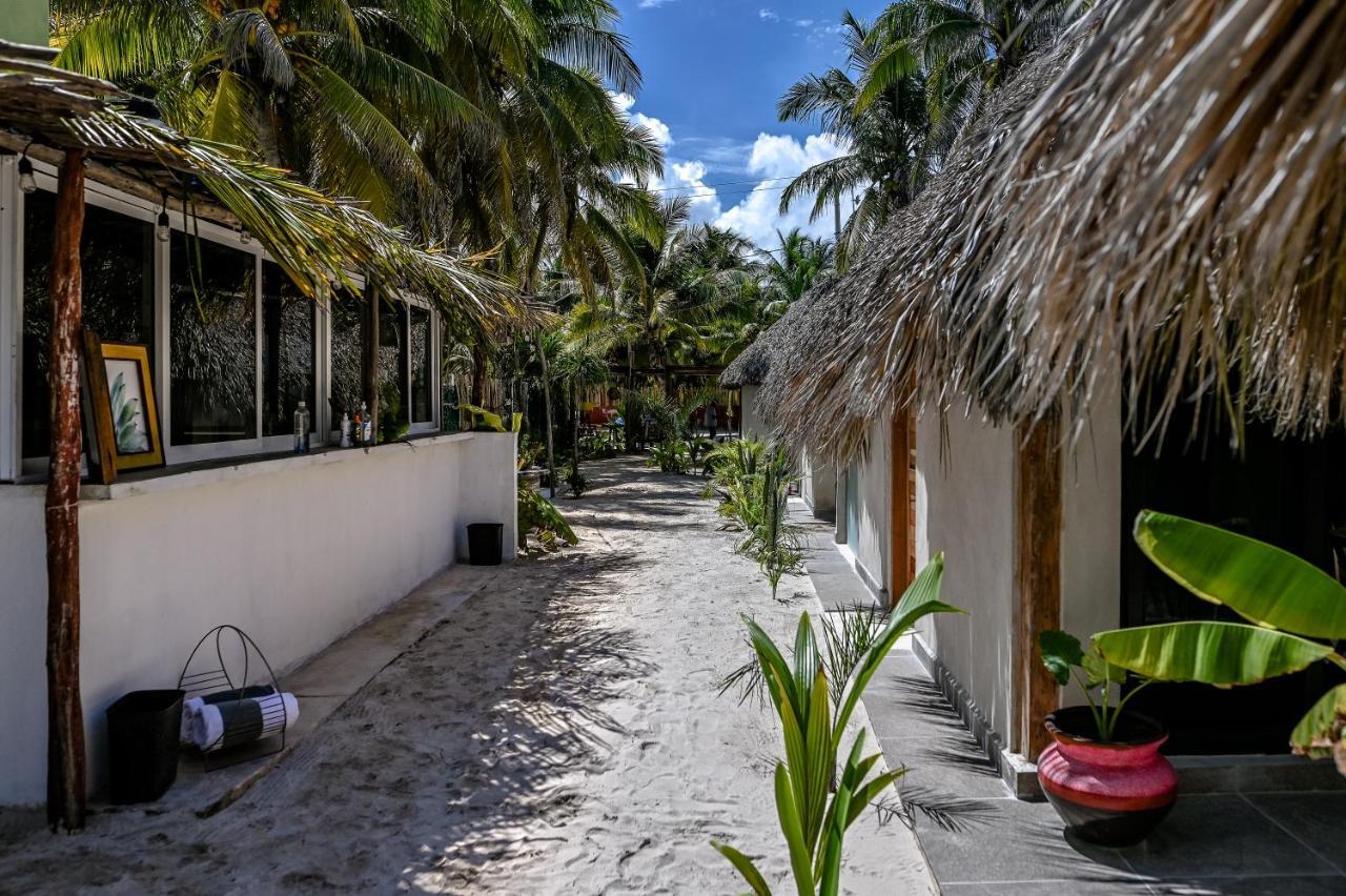 Casa Mate Beachfront Cabanas El Cuyo Exteriör bild