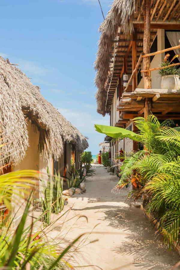 Casa Mate Beachfront Cabanas El Cuyo Exteriör bild
