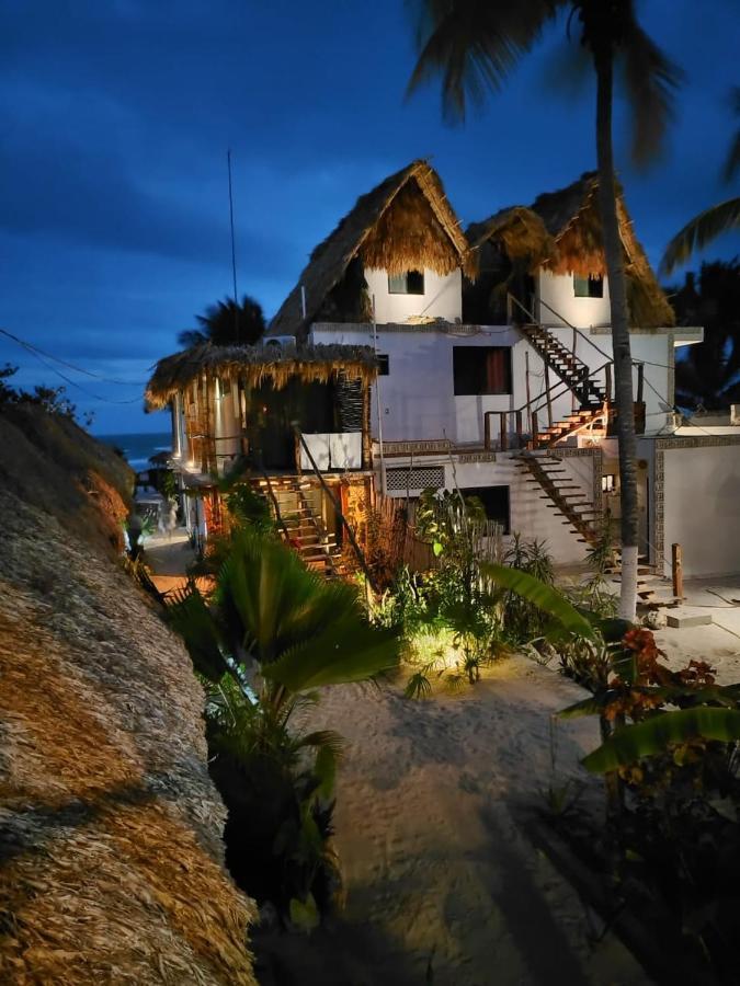 Casa Mate Beachfront Cabanas El Cuyo Exteriör bild